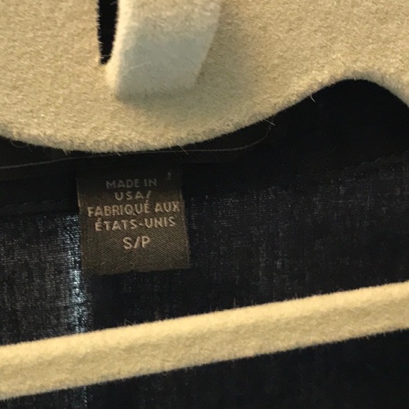 Tailored fit, button-down shirt with open-shoulder design - Picture 7 of 8